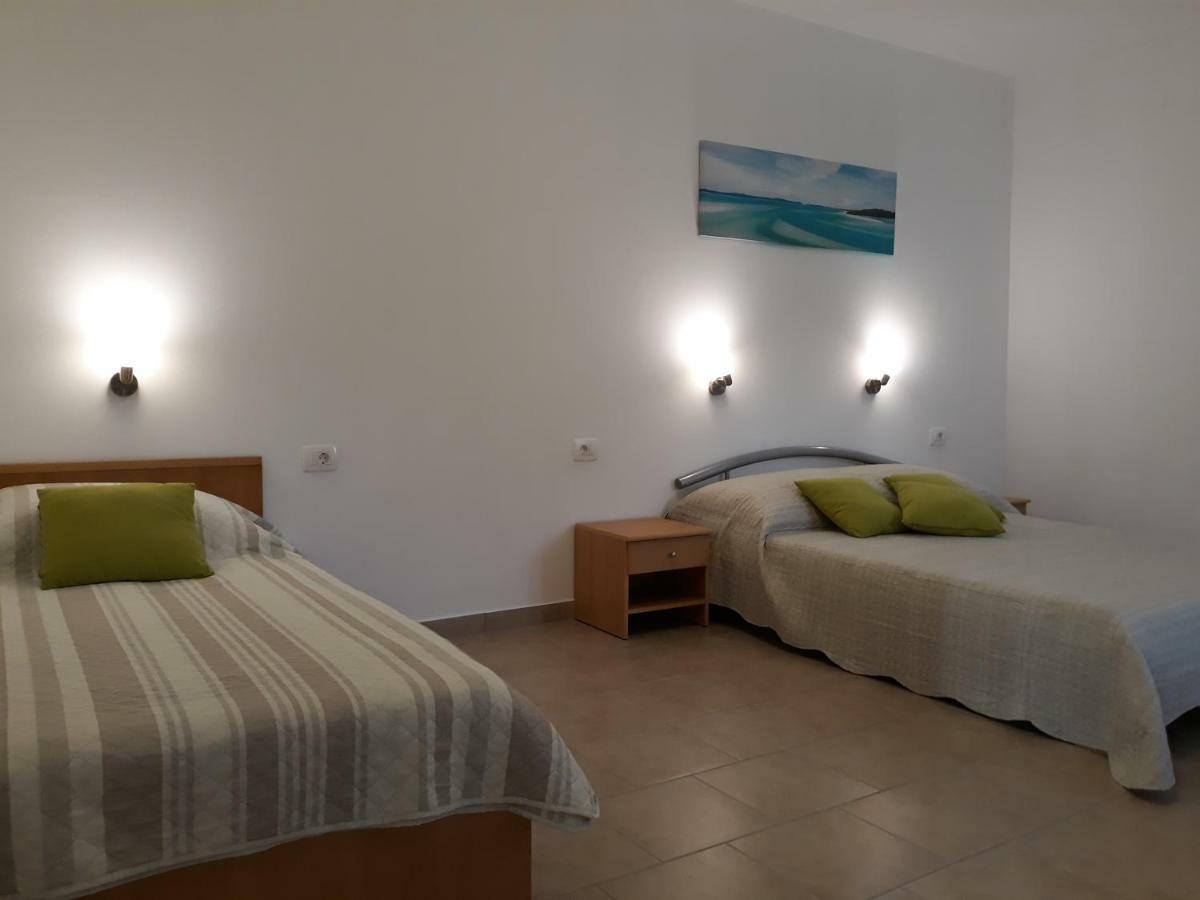 Apartments Jelicic Biograd Na Moru Exterior photo