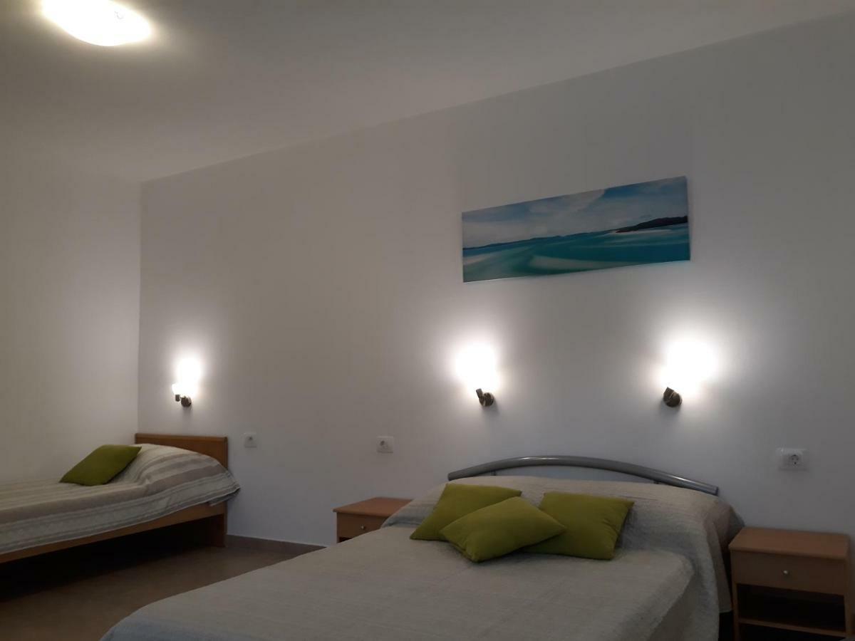 Apartments Jelicic Biograd Na Moru Exterior photo
