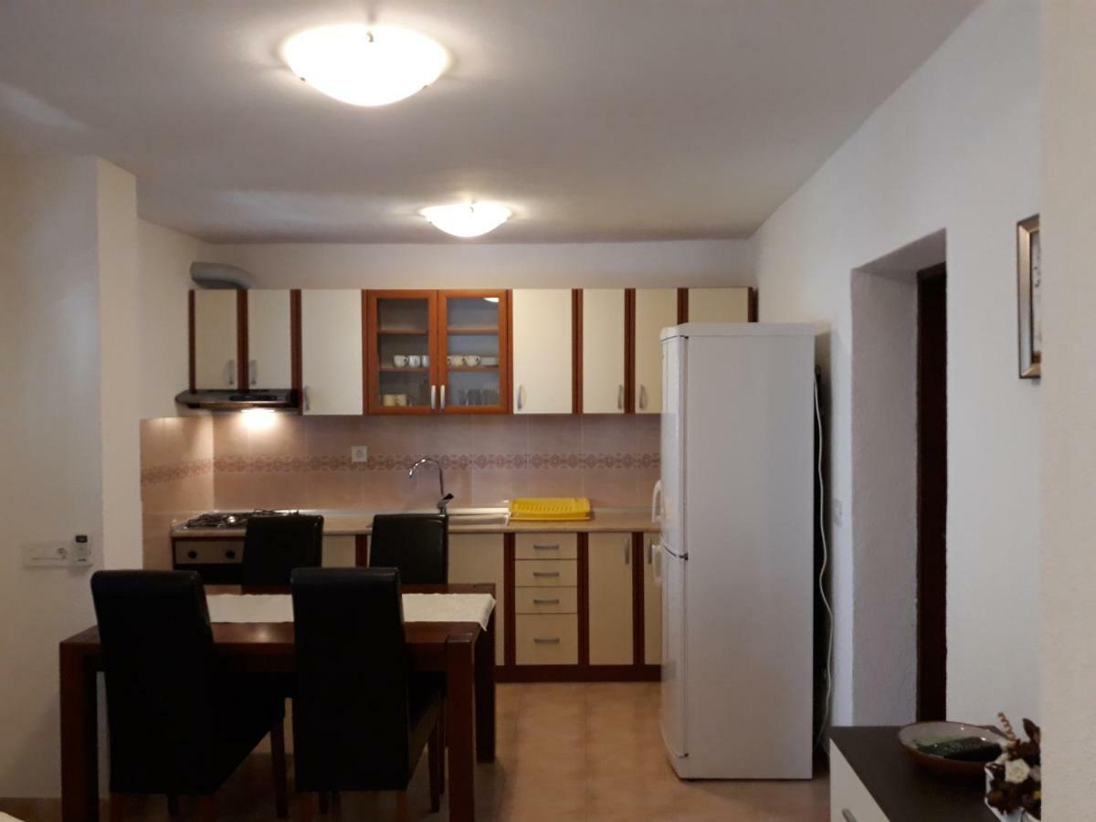 Apartments Jelicic Biograd Na Moru Exterior photo