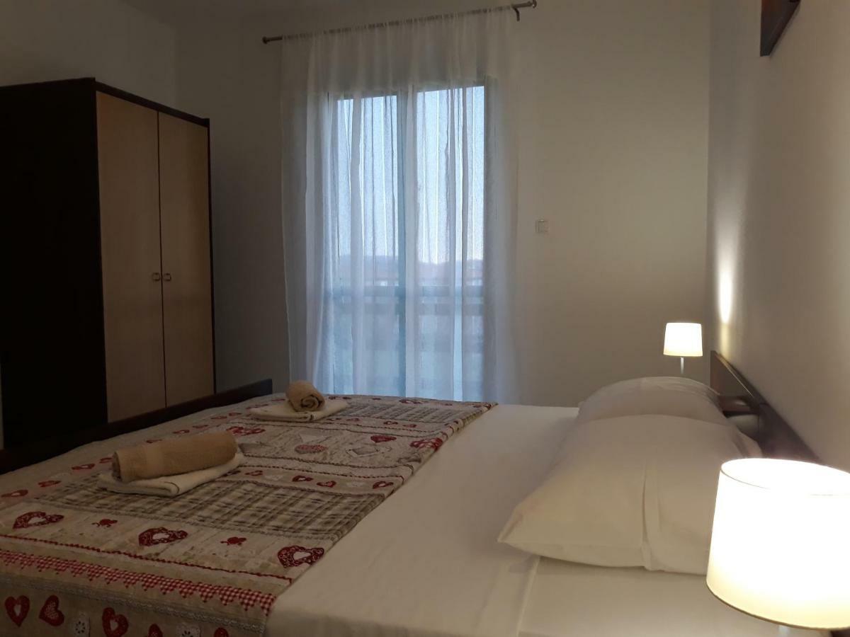 Apartments Jelicic Biograd Na Moru Exterior photo